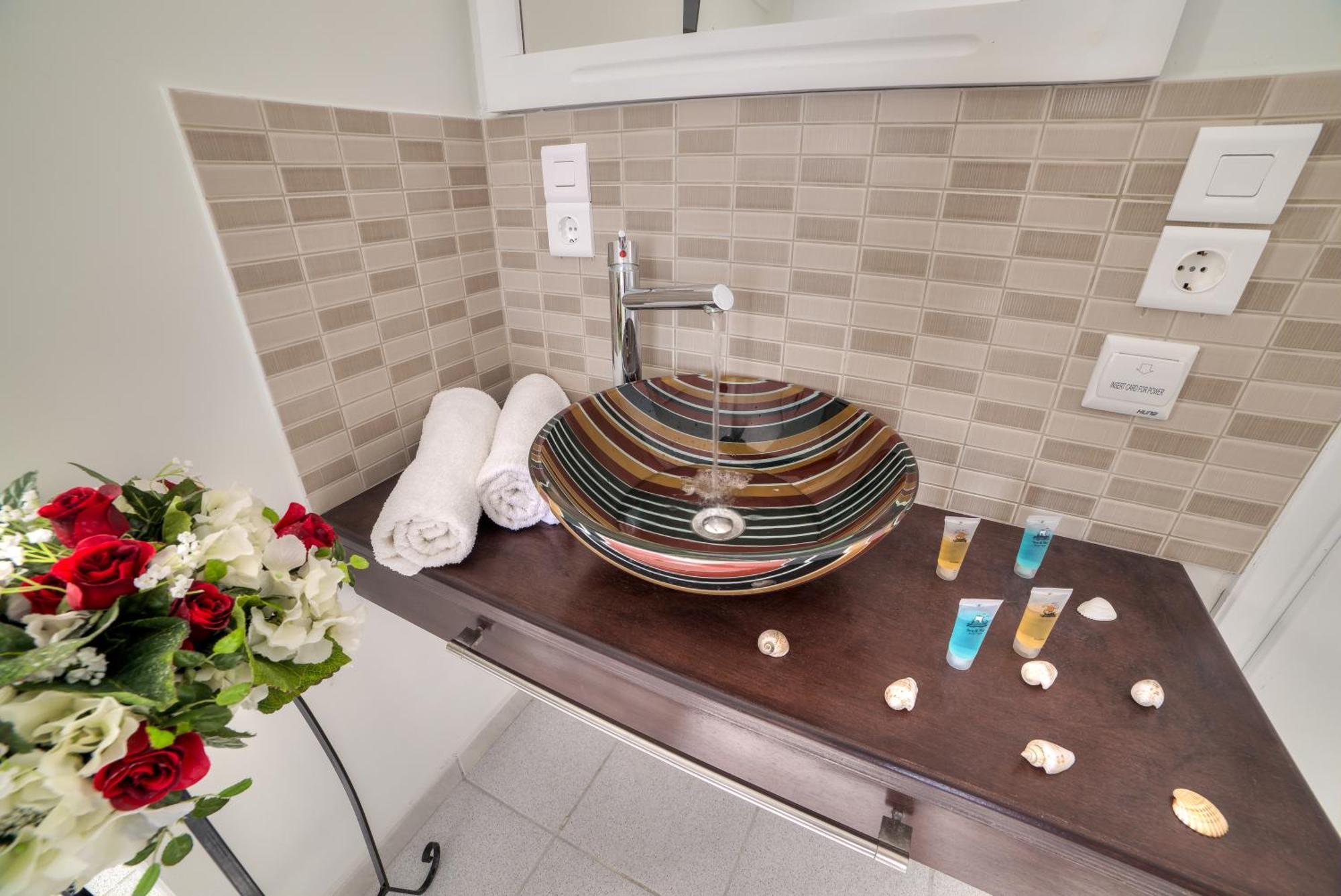 Pantheon Hotel Agios Georgios  Rom bilde