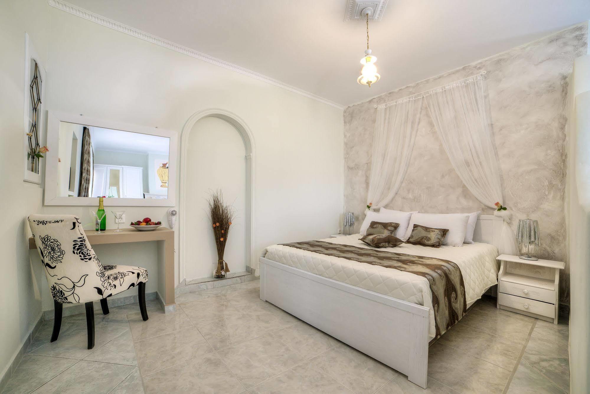 Pantheon Hotel Agios Georgios  Eksteriør bilde