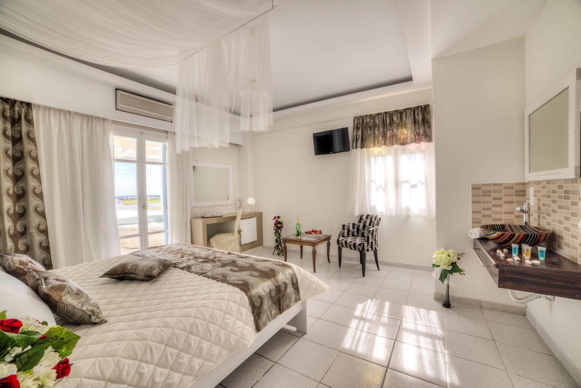Pantheon Hotel Agios Georgios  Eksteriør bilde