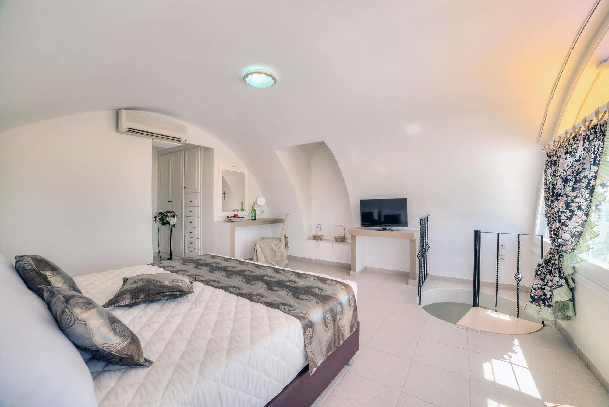 Pantheon Hotel Agios Georgios  Eksteriør bilde