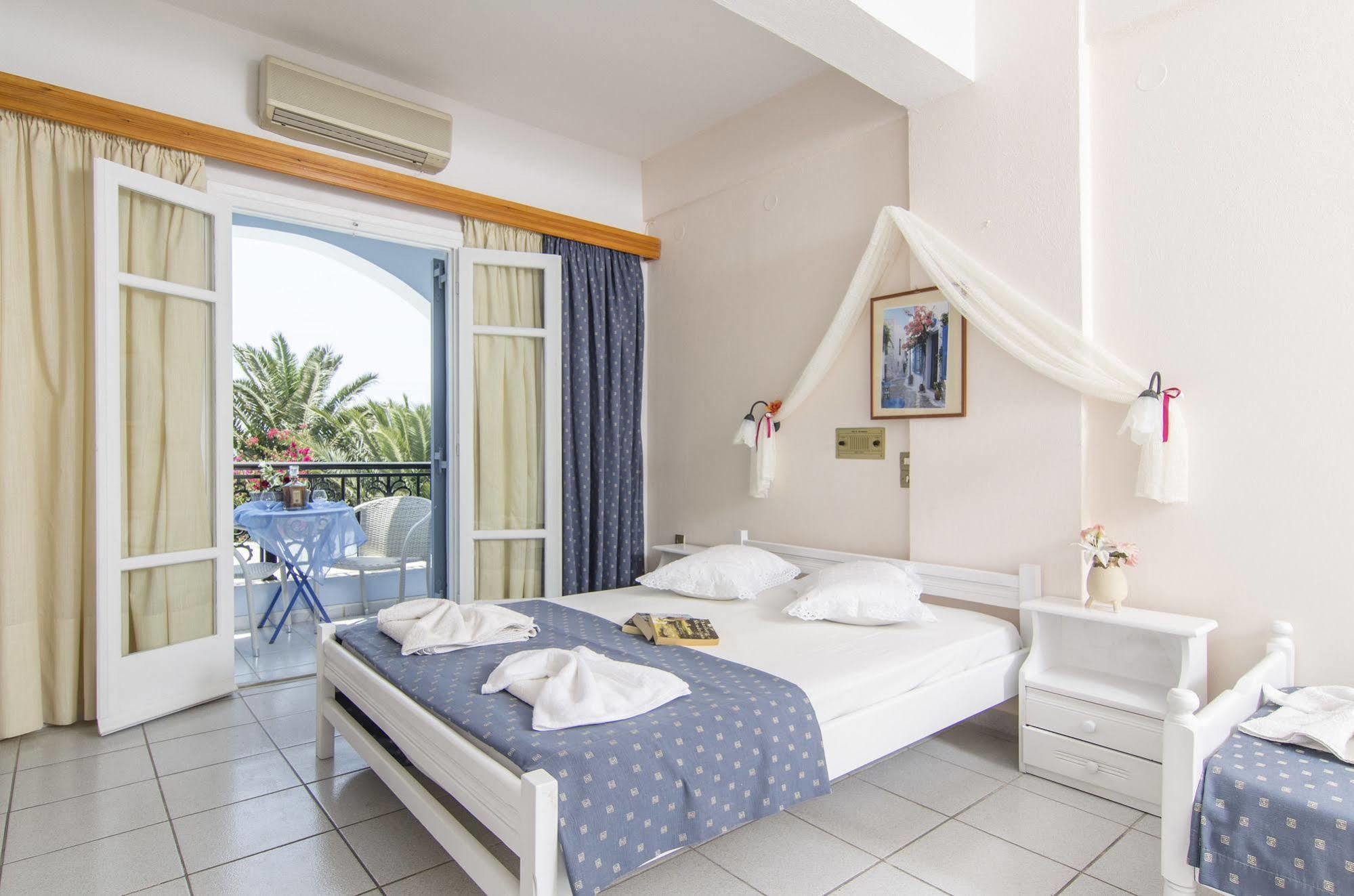Pantheon Hotel Agios Georgios  Eksteriør bilde