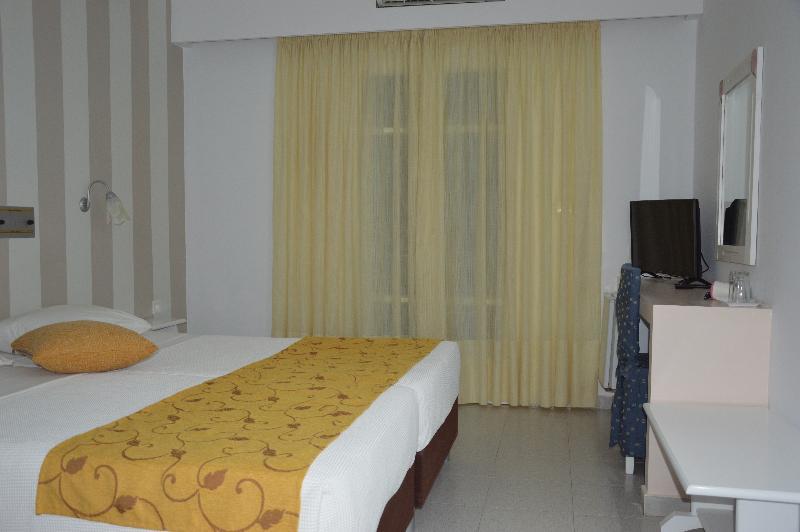 Pantheon Hotel Agios Georgios  Eksteriør bilde